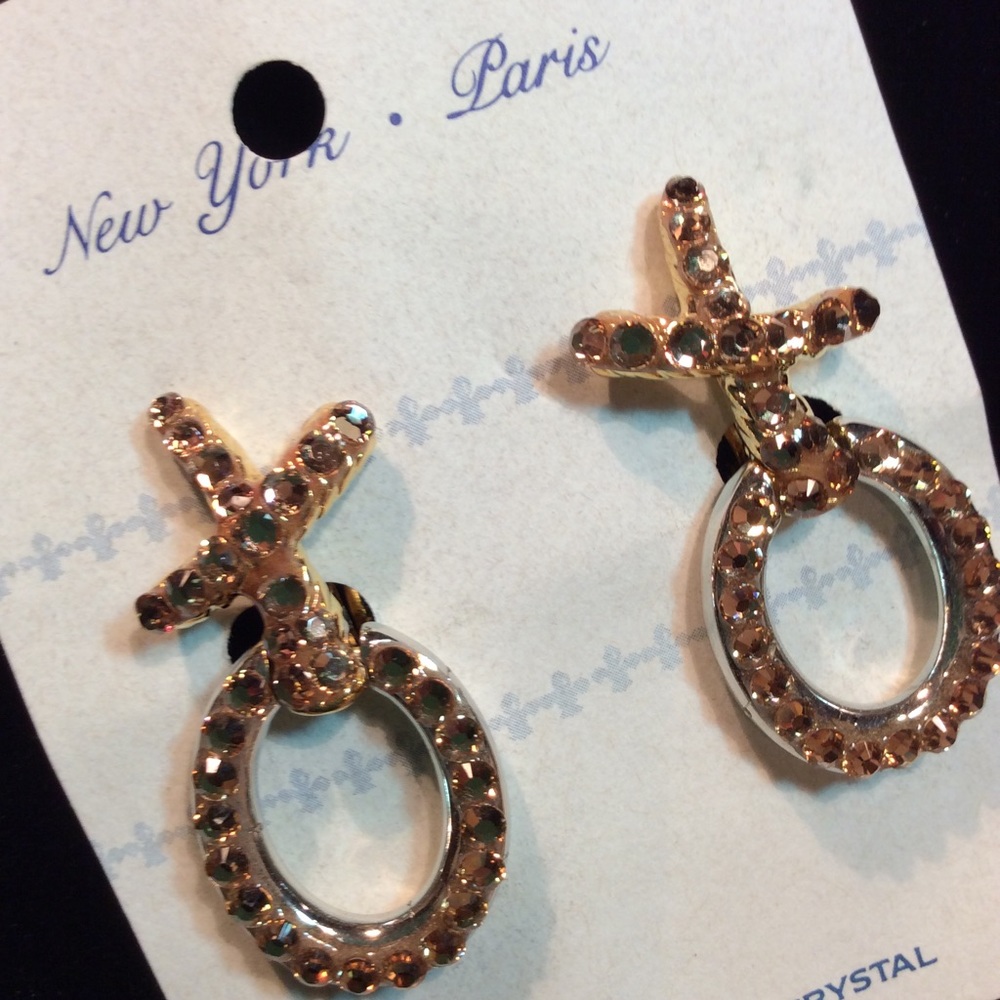 New York~ Paris Clip on Earrings